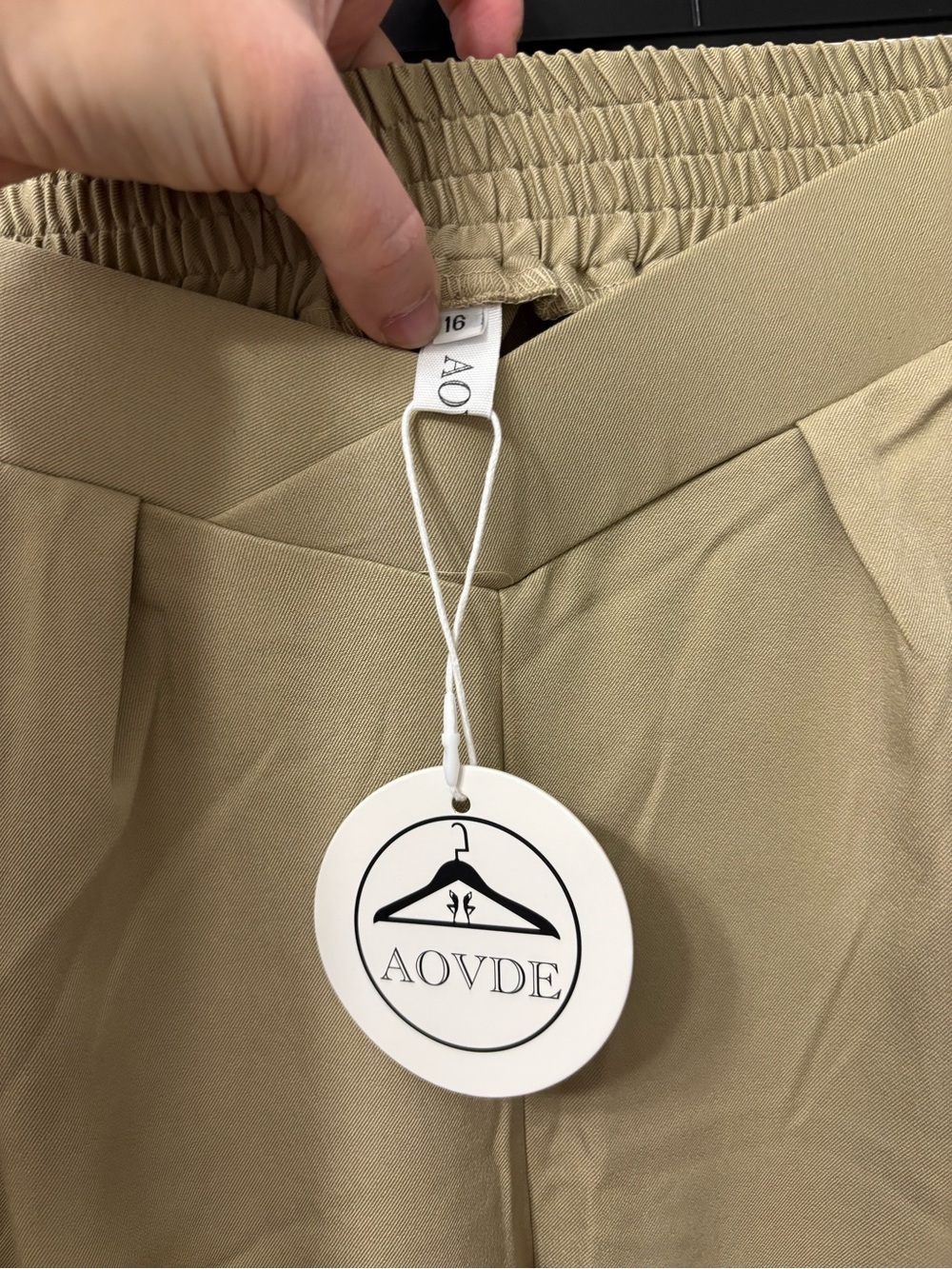NWT AOVDE Plus Size 16 Khaki Tan Wide Leg Cargo Pants Elastic Waist Cropped - Picture 5 of 7